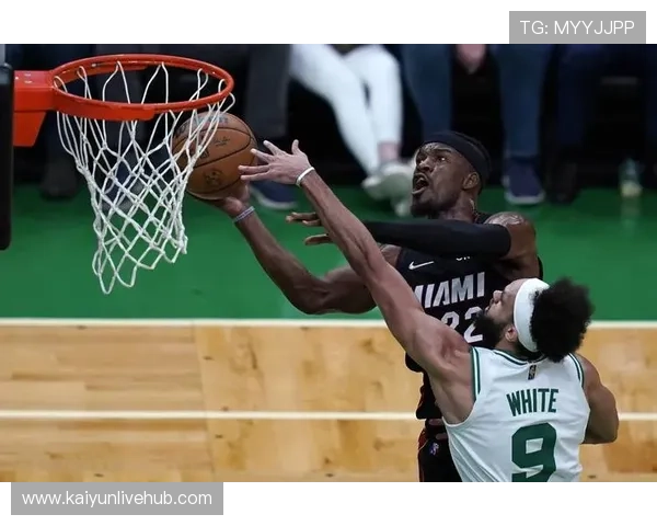 凯尔特人队最新比赛精彩回顾 全场比分分析与关键球员表现总结